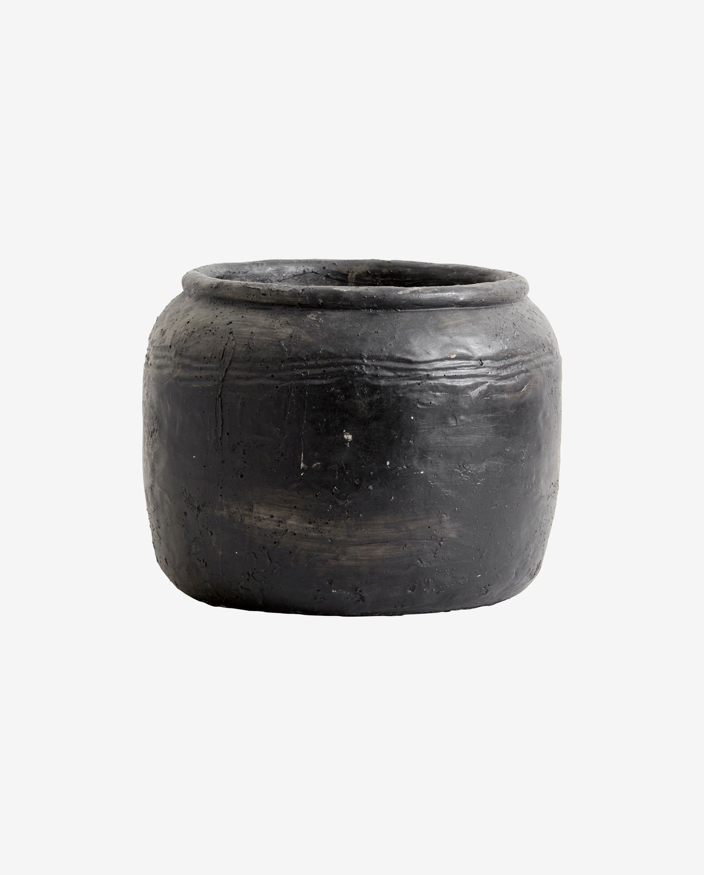 Black raw finish planter