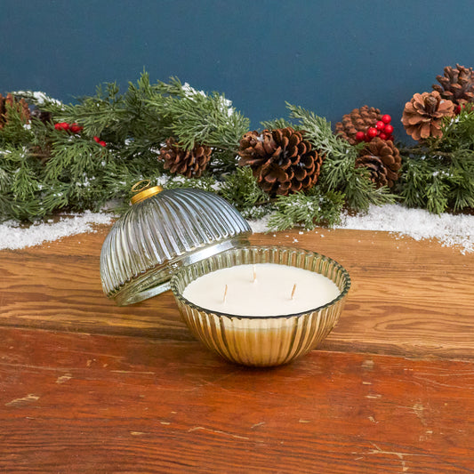 Snowfall Green Lustre Ornamental Scented Candle