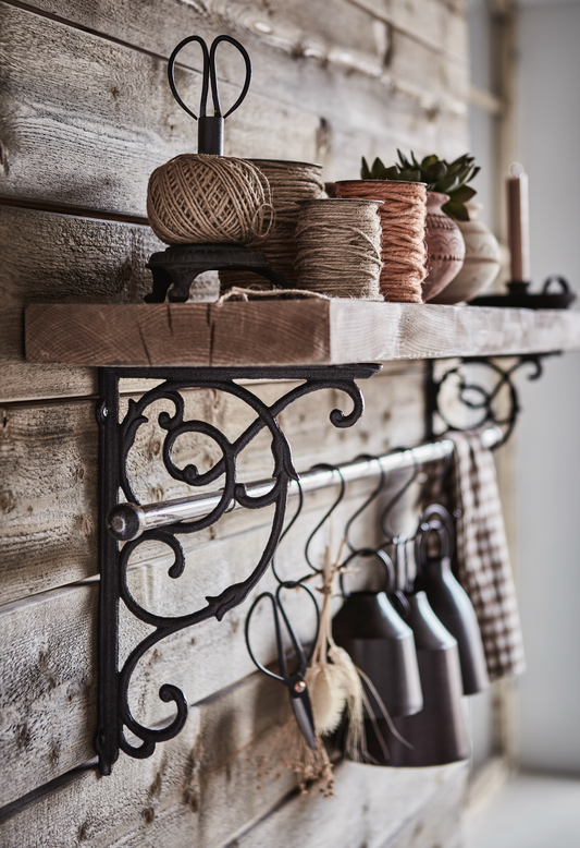 Mercer String Holder with Scissors