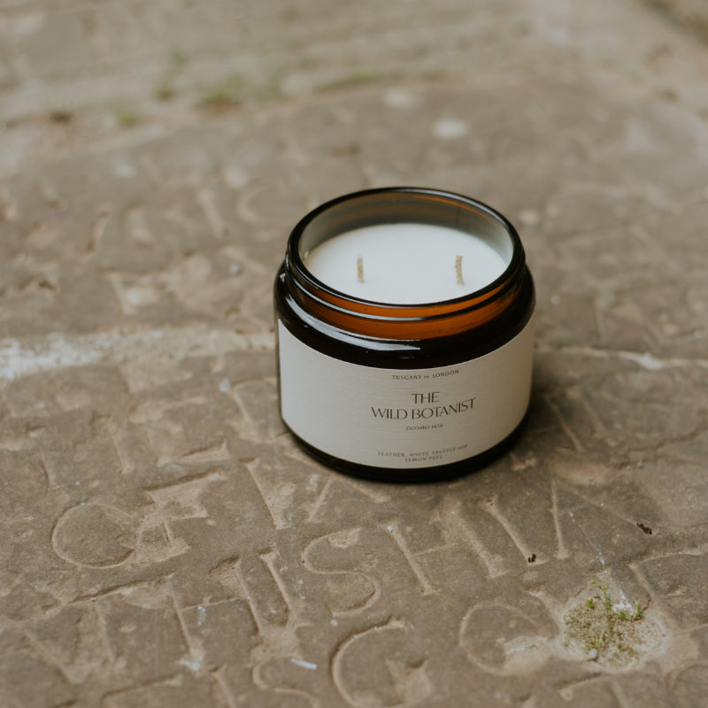 Large Madagascar - Roasted vanilla, oak & spiced dried fruits scented candle
