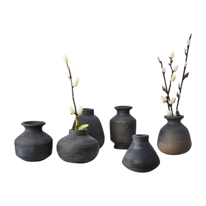 Set of 6 small pots- Various sizes