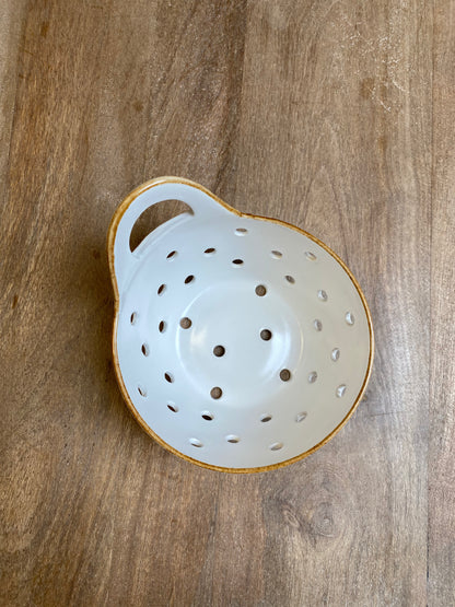 Stoneware colander, 15cm