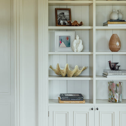 Decorative shell bowl, large